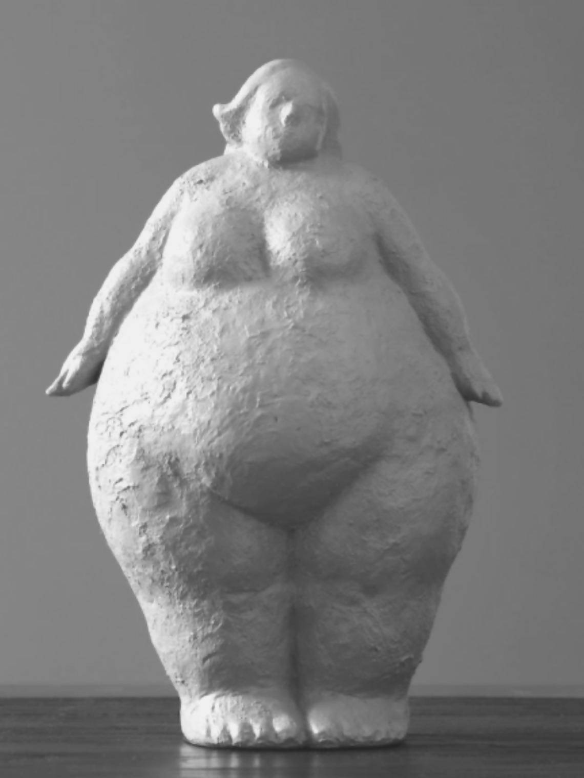 Escultura Boterita de Pie de Hormigon