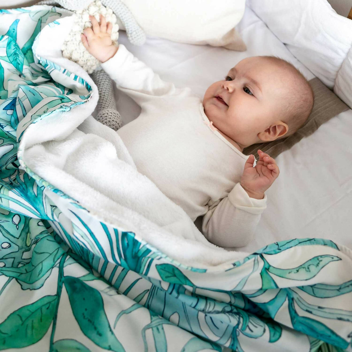 Manta bebé infantil con polar 120 x 90 cm flores – Paper Home