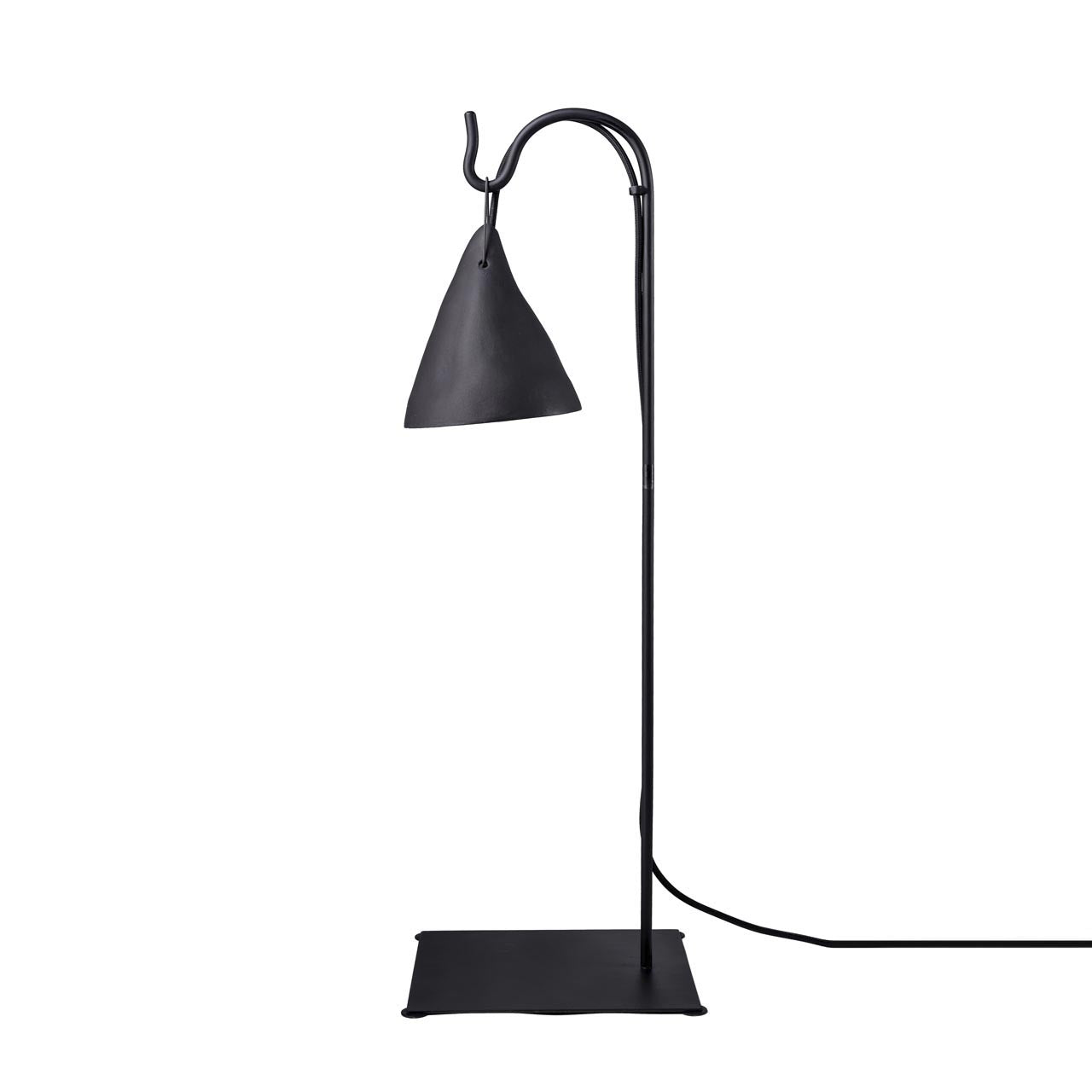 Lámpara Ruca Base Fierro Mesa (75cms de alto)