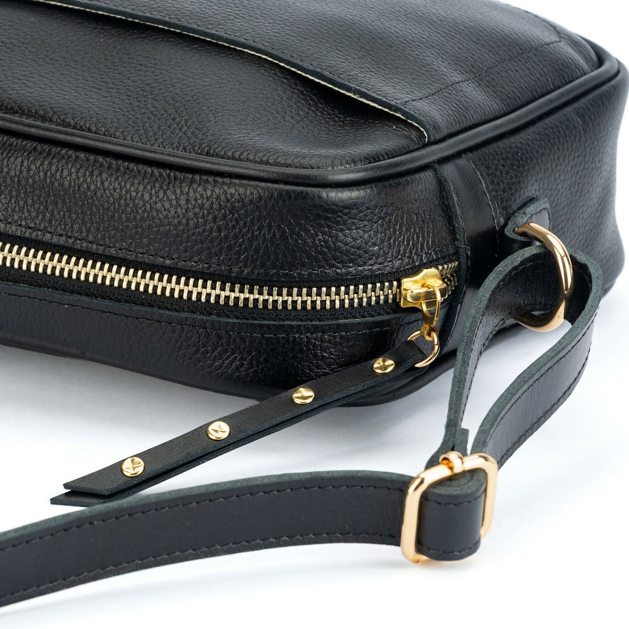 Cartera de cuero modelo ADRIANA