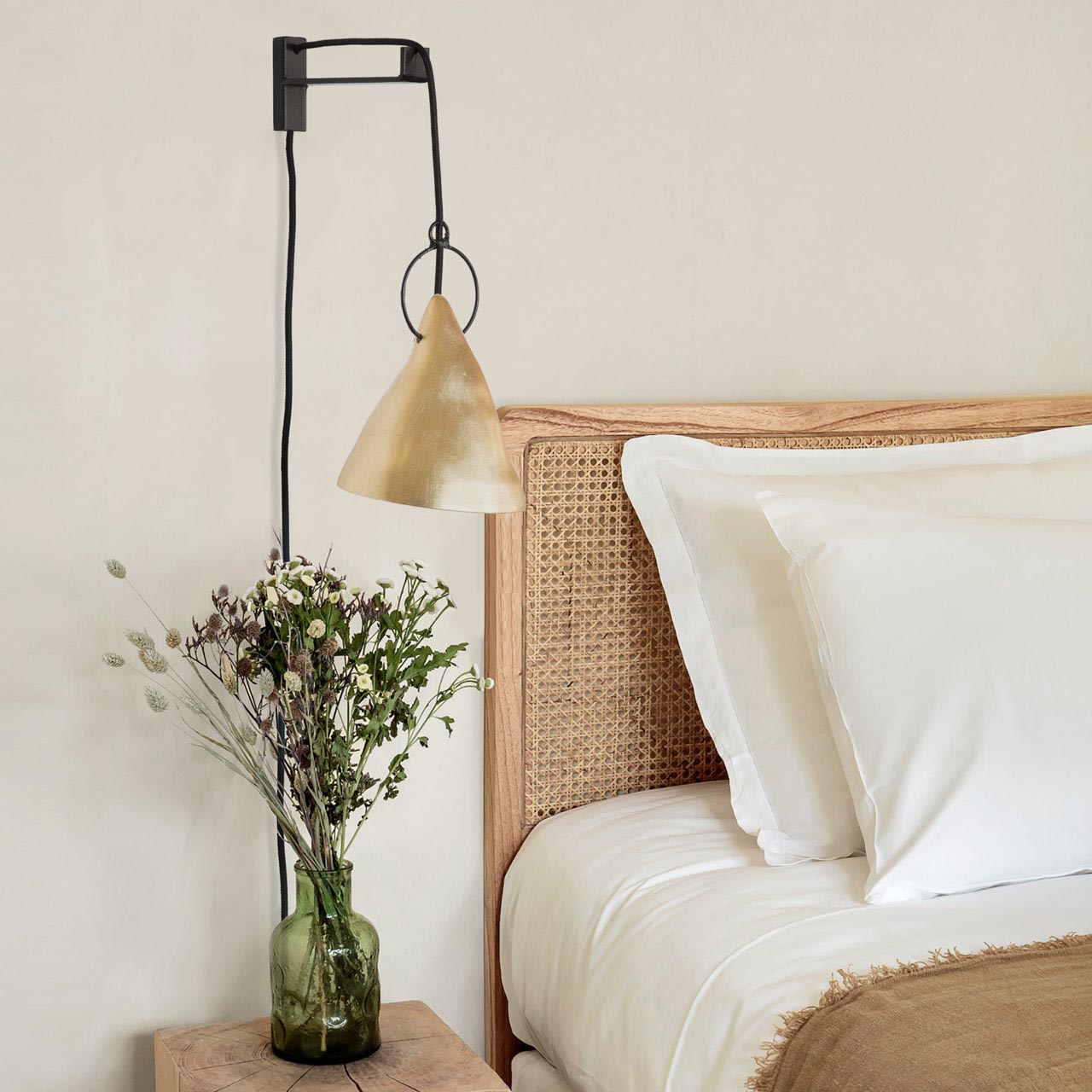 Lámpara Ruca Escuadra Fierro