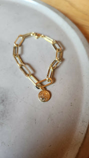 Pulsera eslabones con San Benito baño oro
