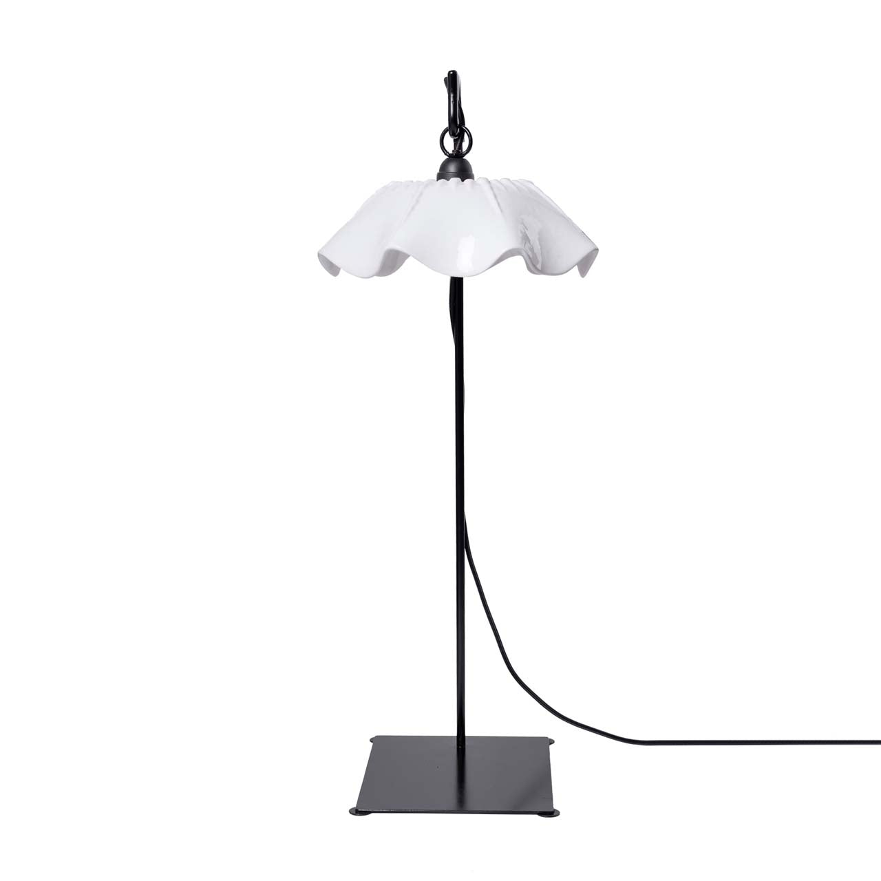 Lámpara Violacea Base Fierro Mesa (75cms de alto)