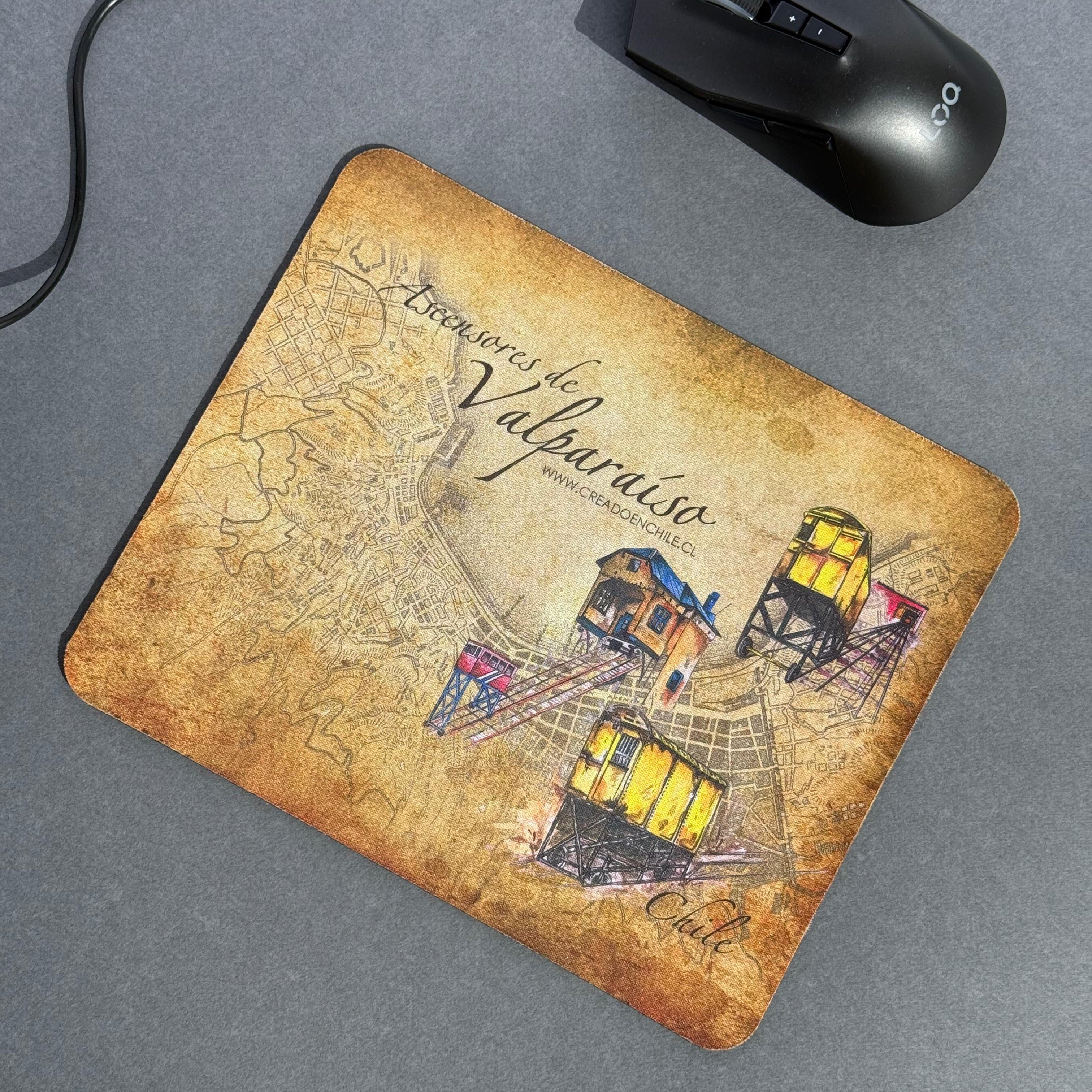 Mousepads de goma ilustrados - Ascesores de Valparaíso - Creado en Chile