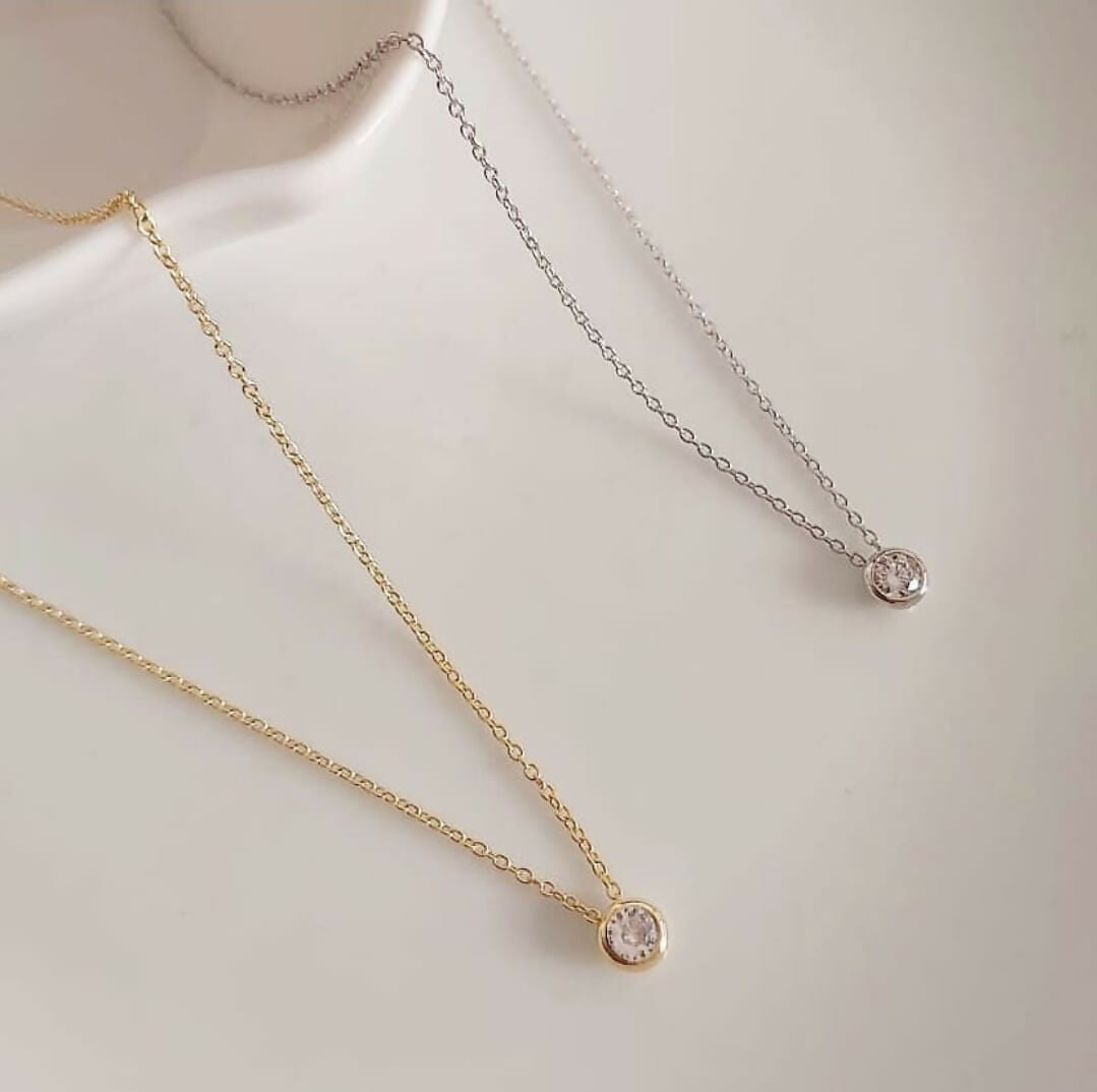 Collar punto de luz plata