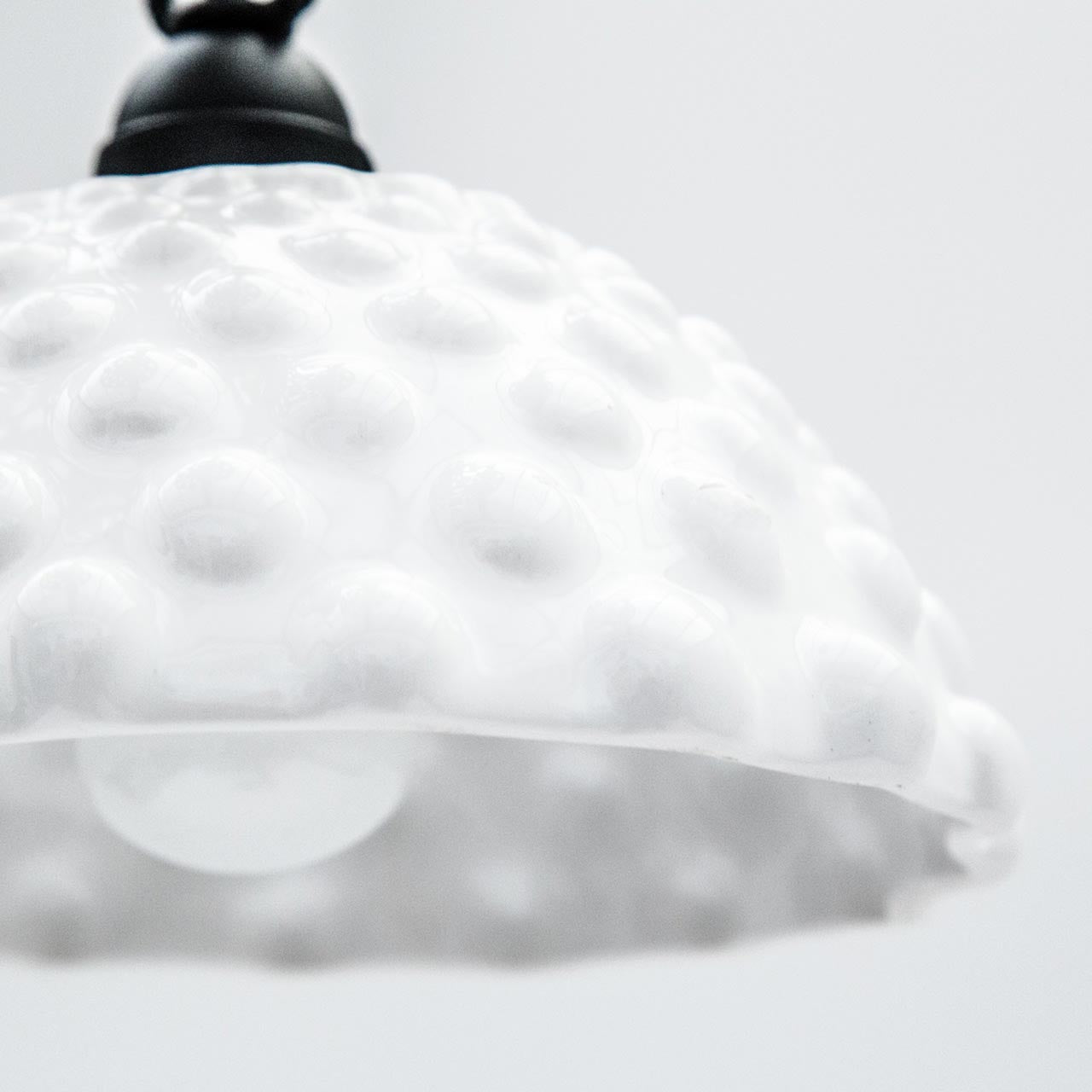 Lámpara Anfibio Base Fierro Pie (160cms de alto)