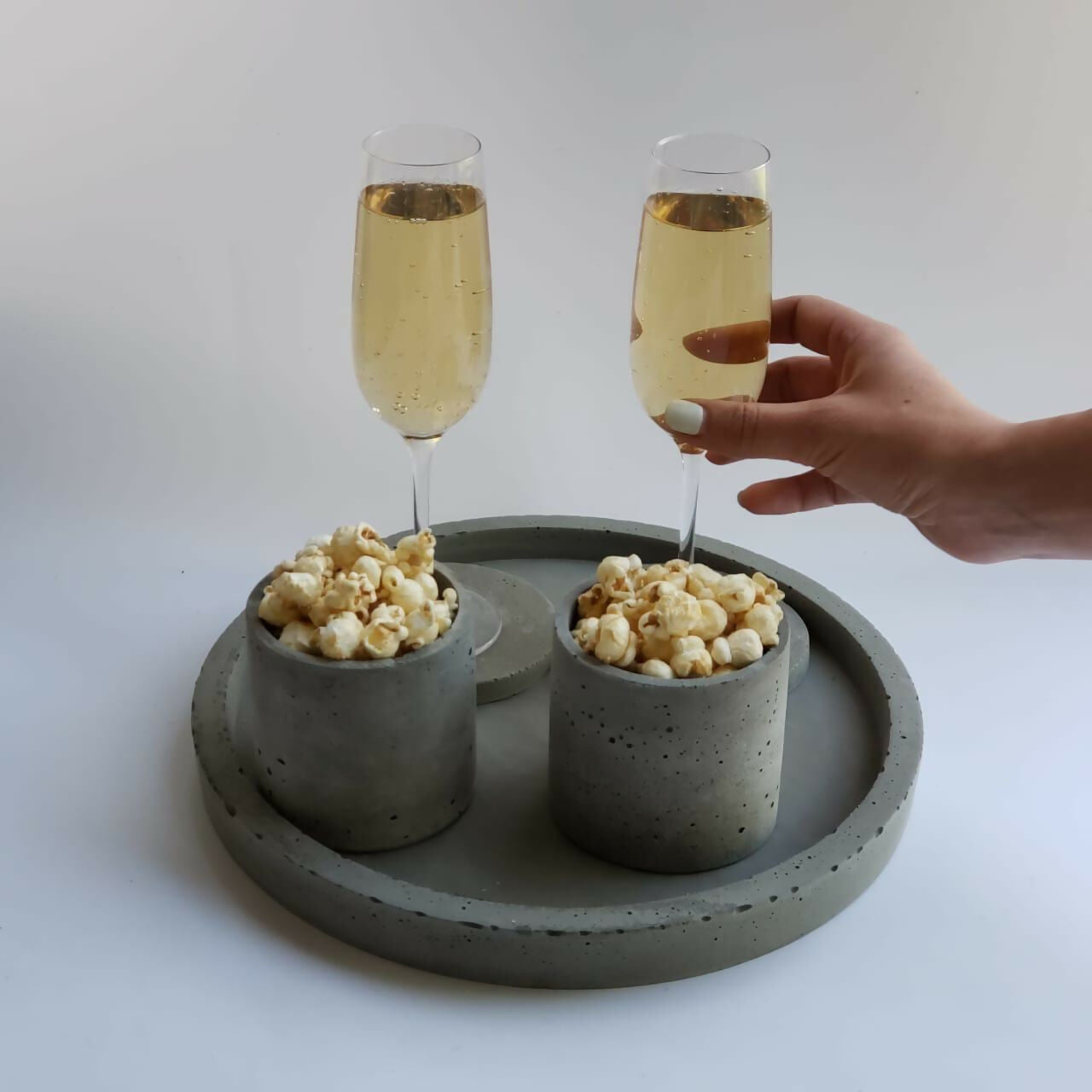 BANDEJA DECORATIVA DE HORMIGON, COLECCIÓN BRANN