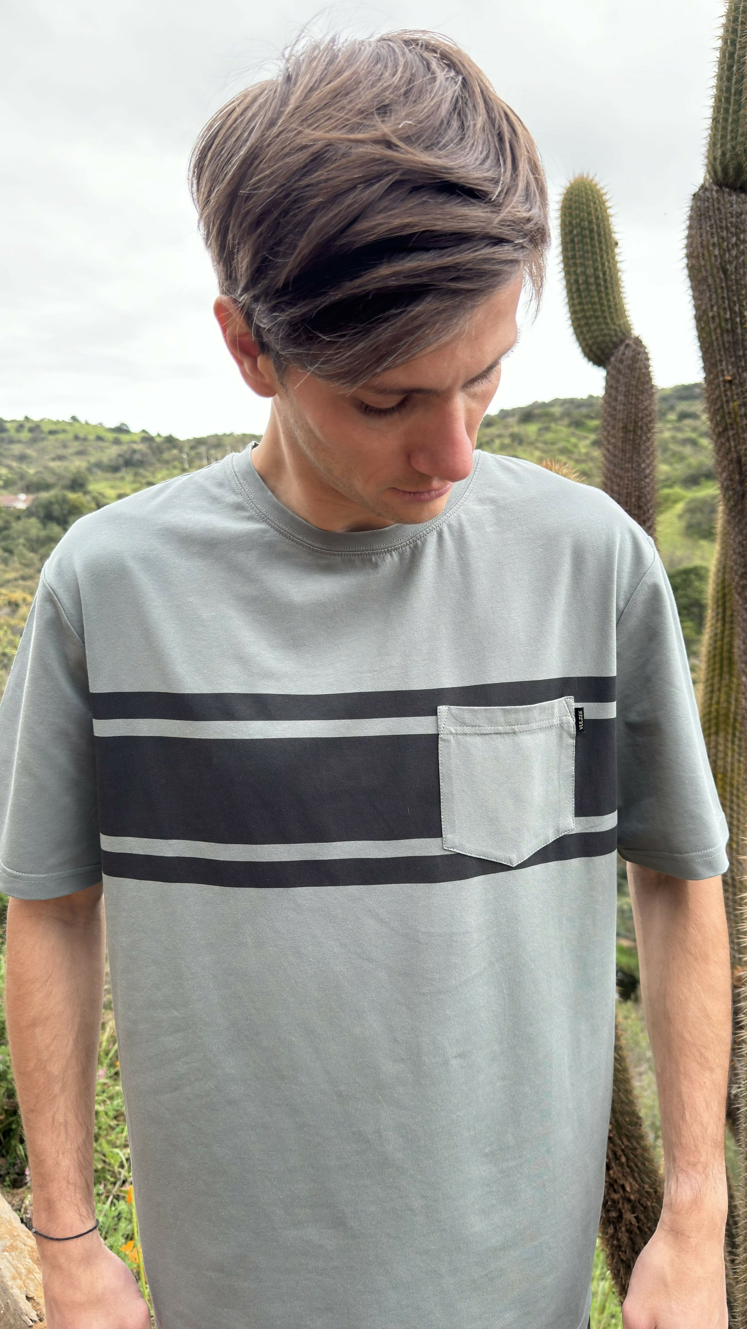 polera mc plain pocket verde