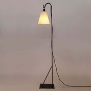 Lámpara Cencerro Pergamino Base Fierro Pie (160cms de alto)