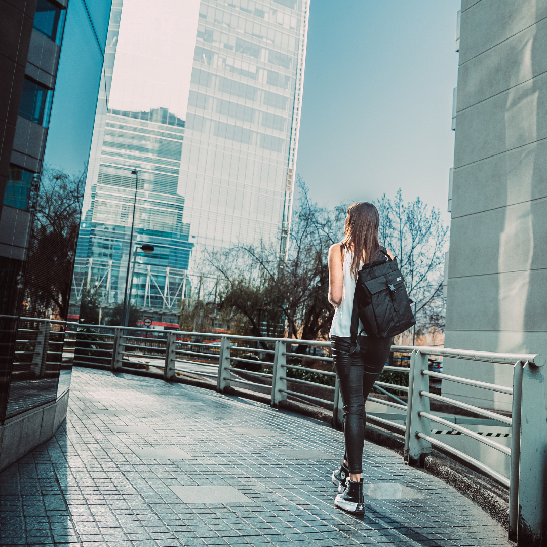 Mochila Hanoi notebook 16" Negra