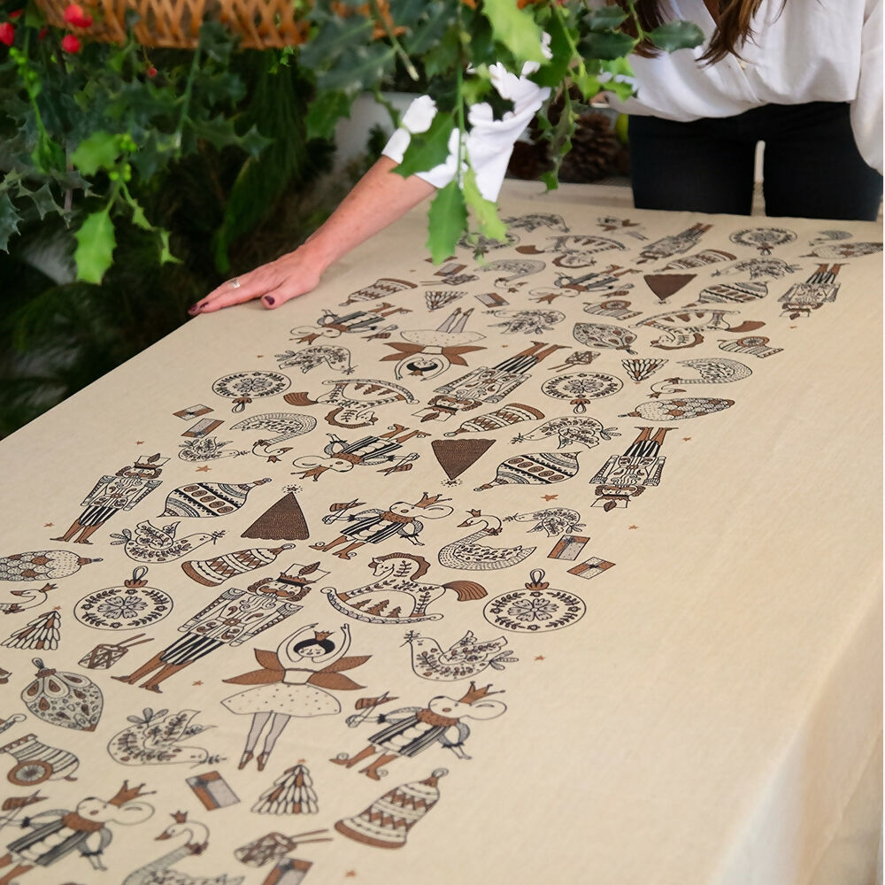 Mantel Cascanueces Dorado - Organza Mostaza