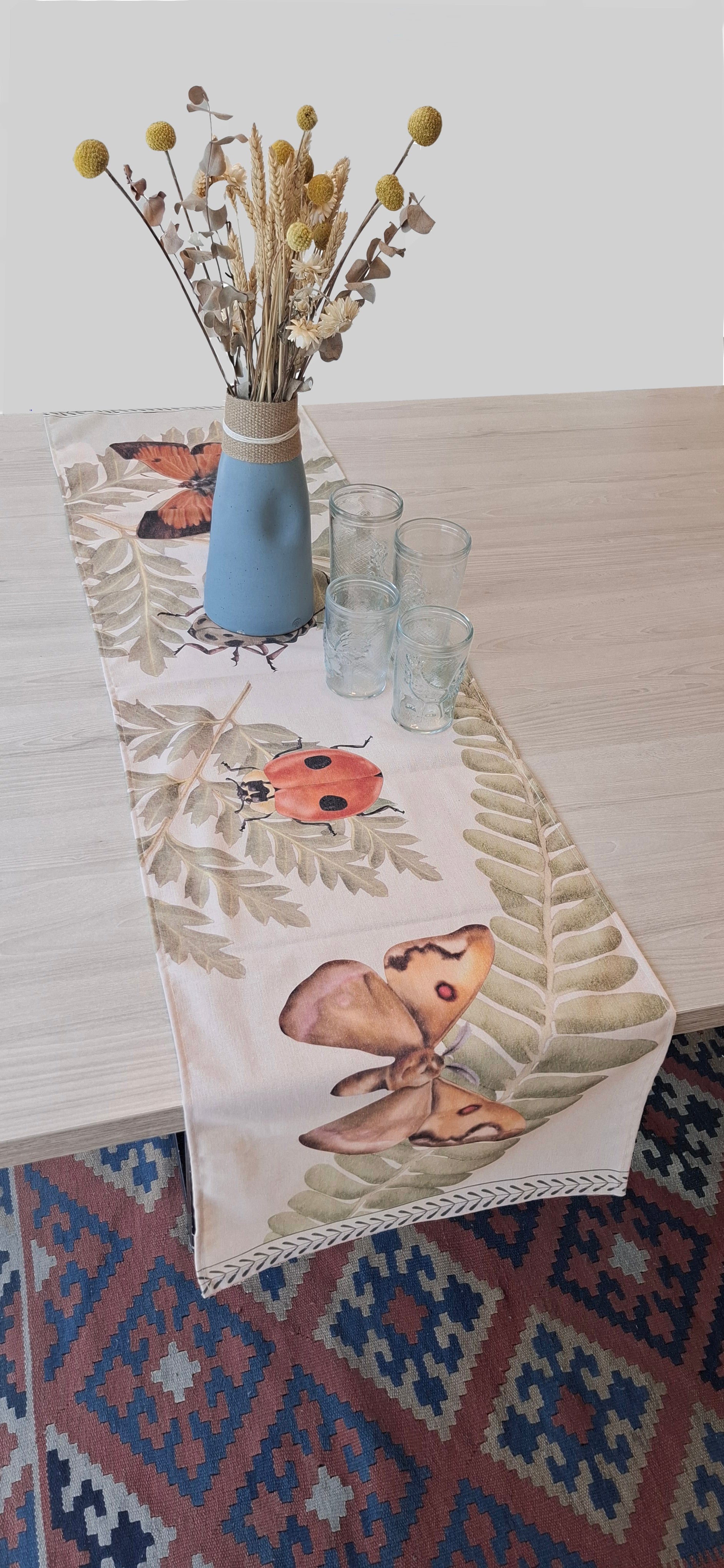 Camino de Mesa PUELO – Colección “Creado x Caro Ruiz”