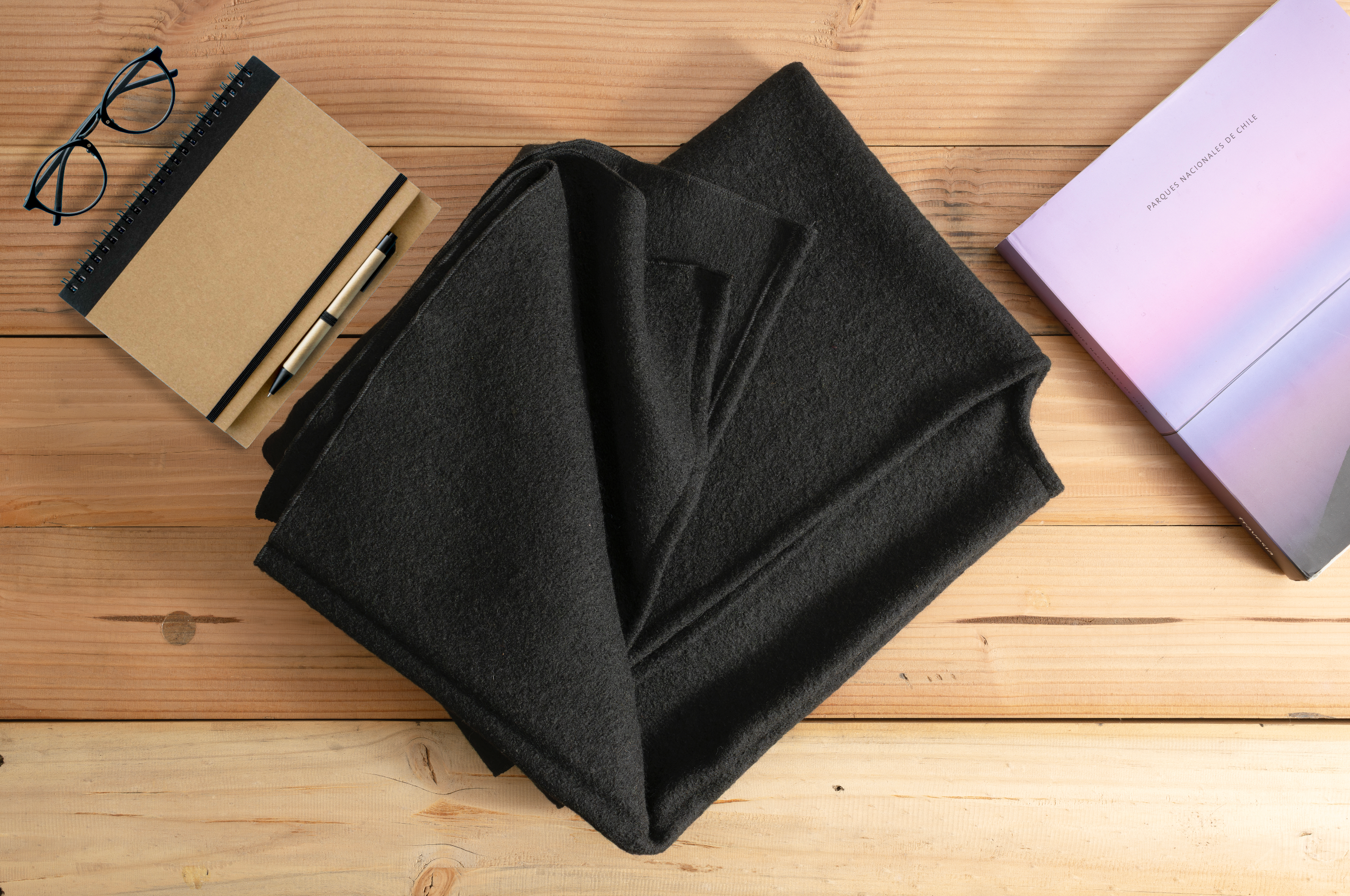 Ruana de Lana Merino Negro bouclé