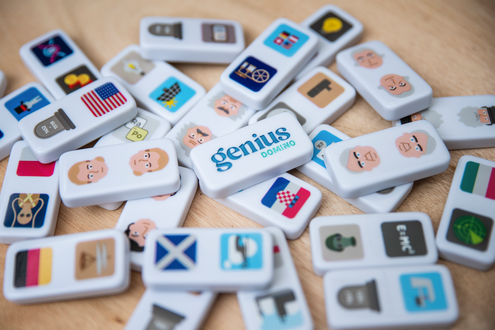 Dominó Genios