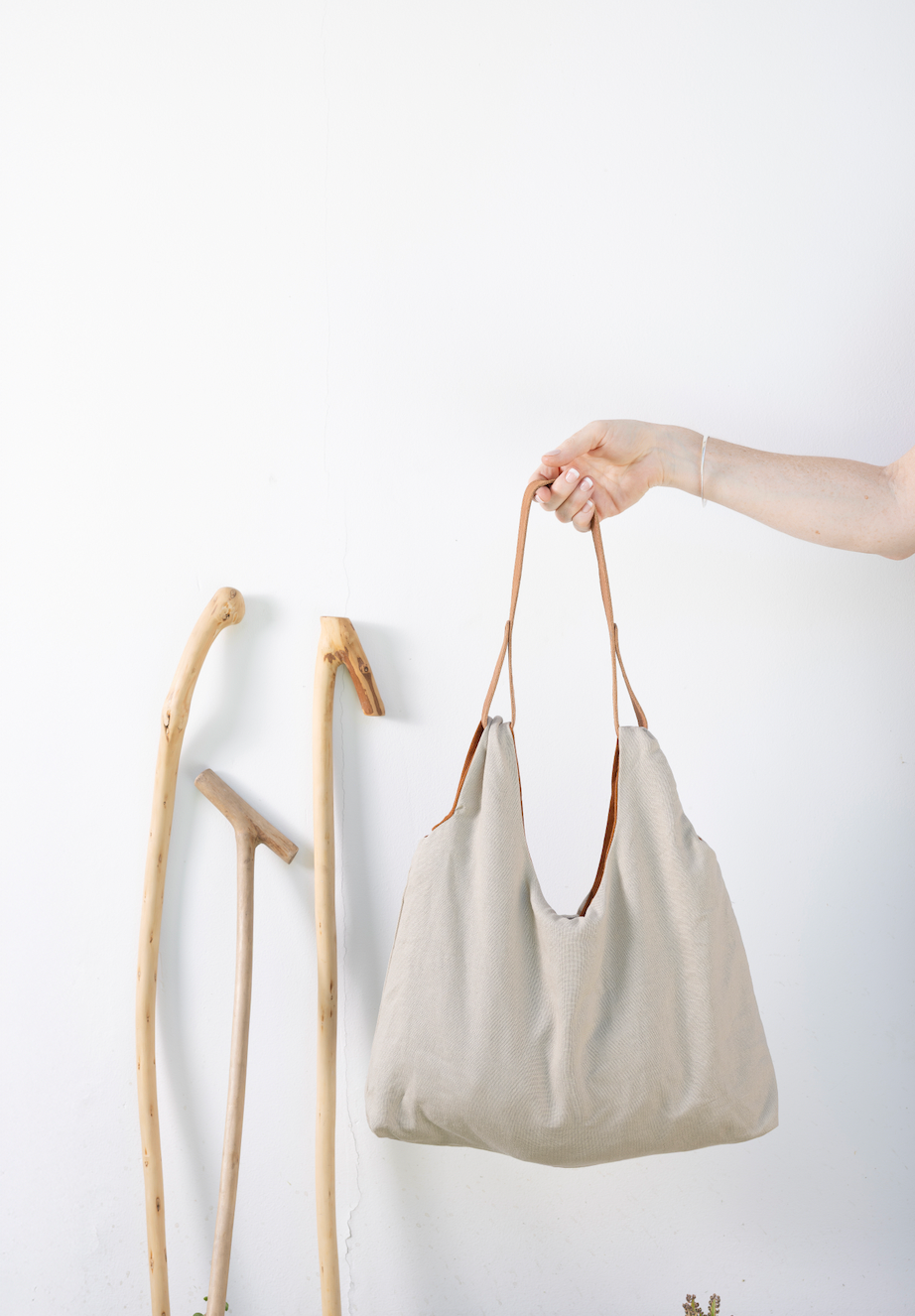 Cartera 100% lino beige con forro terracota y cierre