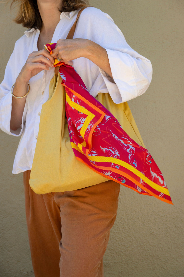 Cartera 100% lino mostaza con forro mostaza y cierre