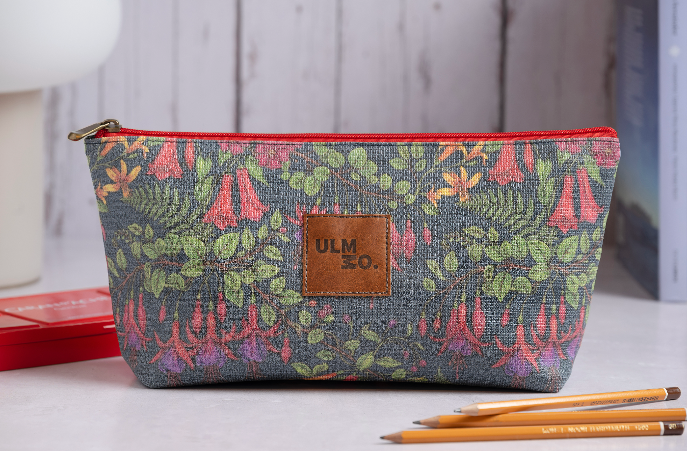 Estuche impermeable copihues L