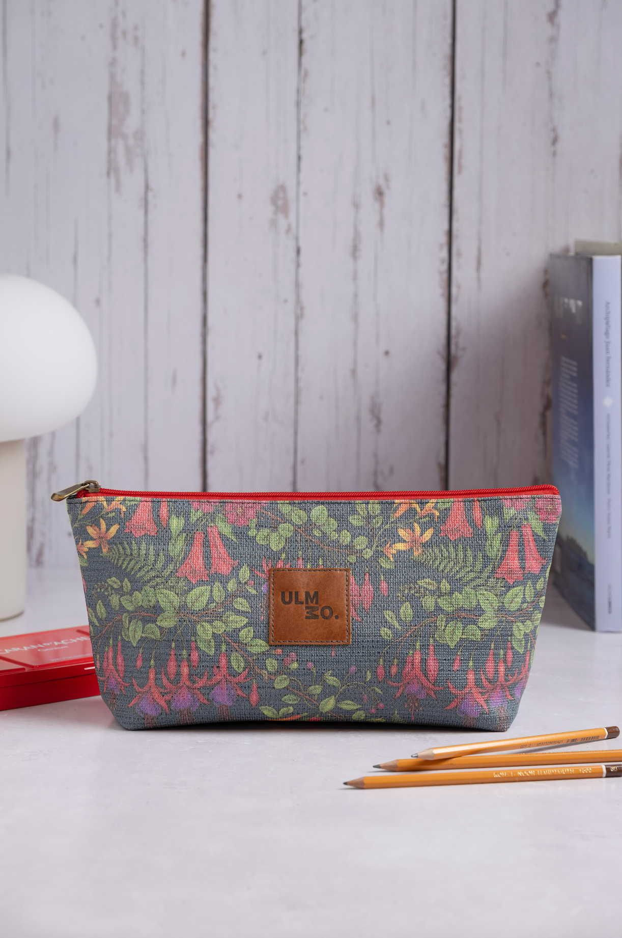 Estuche impermeable copihues M