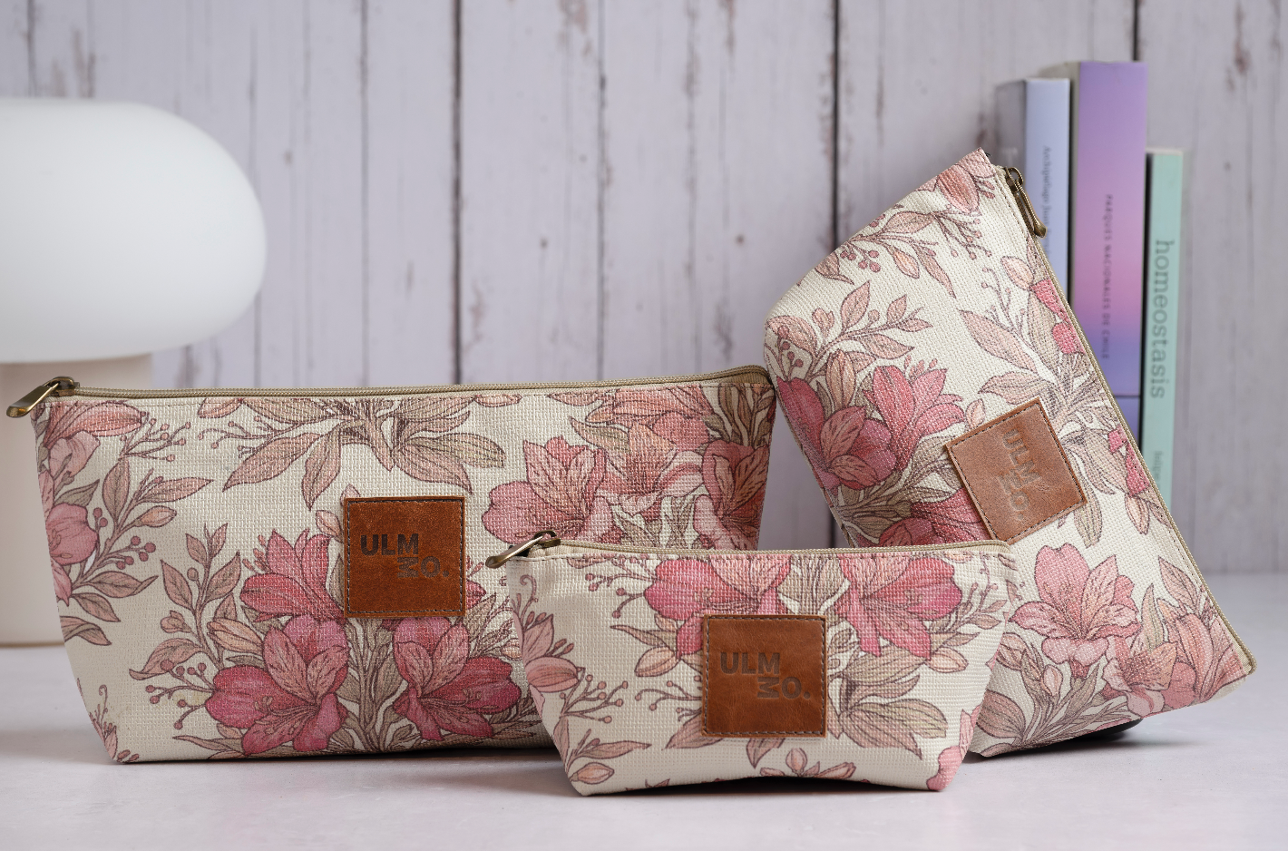 Estuche impermeable flores M