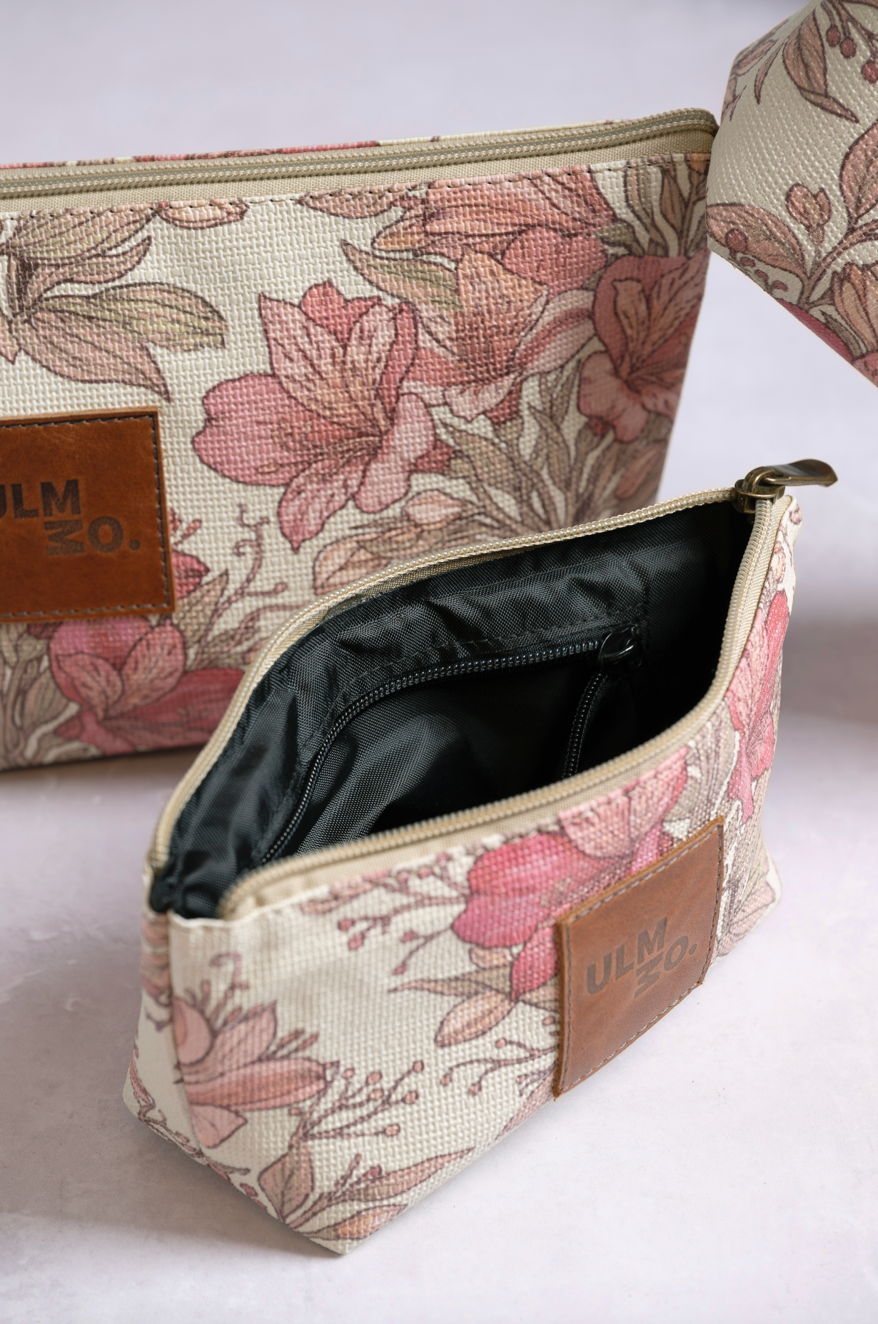 Estuche impermeable flores L