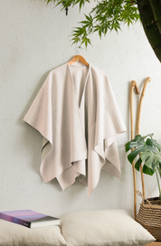 Ruana de Lana Merino Beige