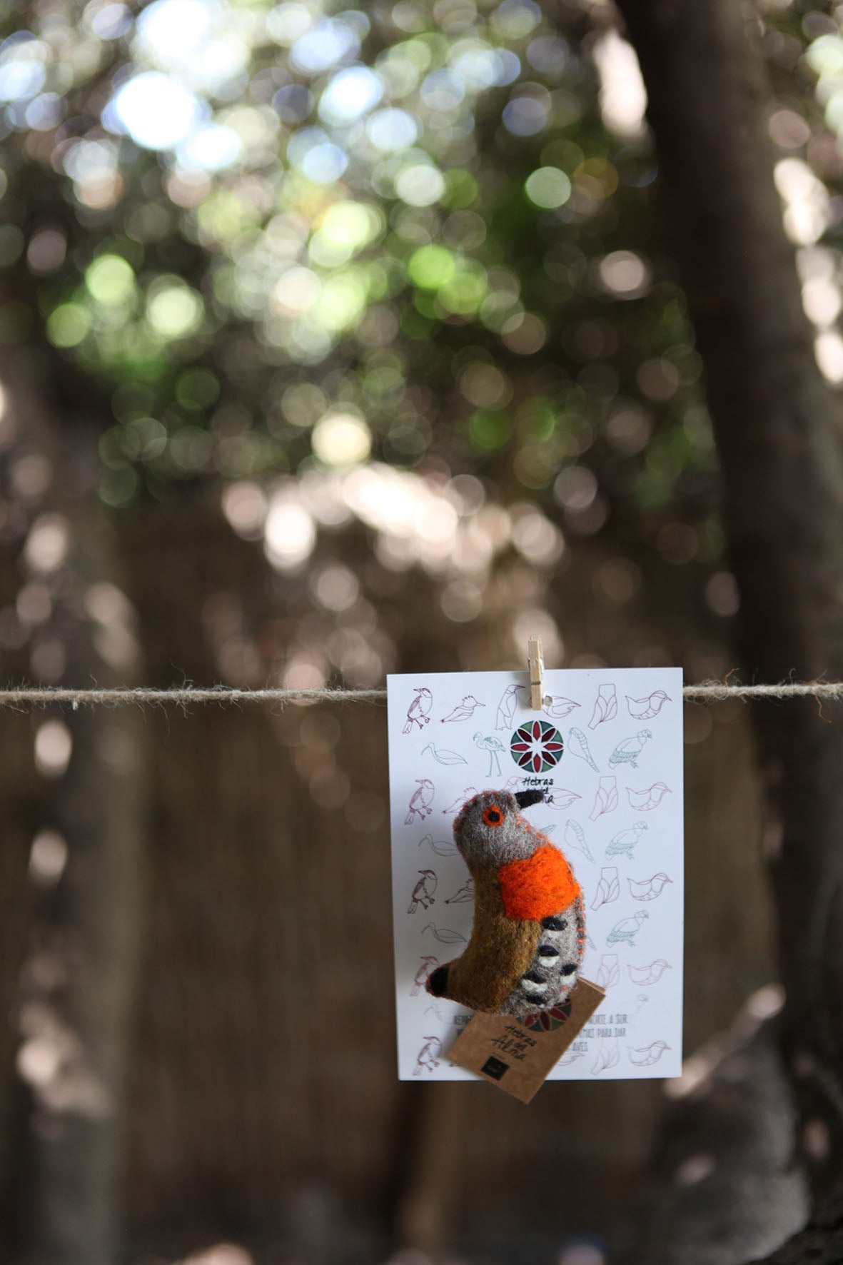 Pajarito prendedor Chucao Gris