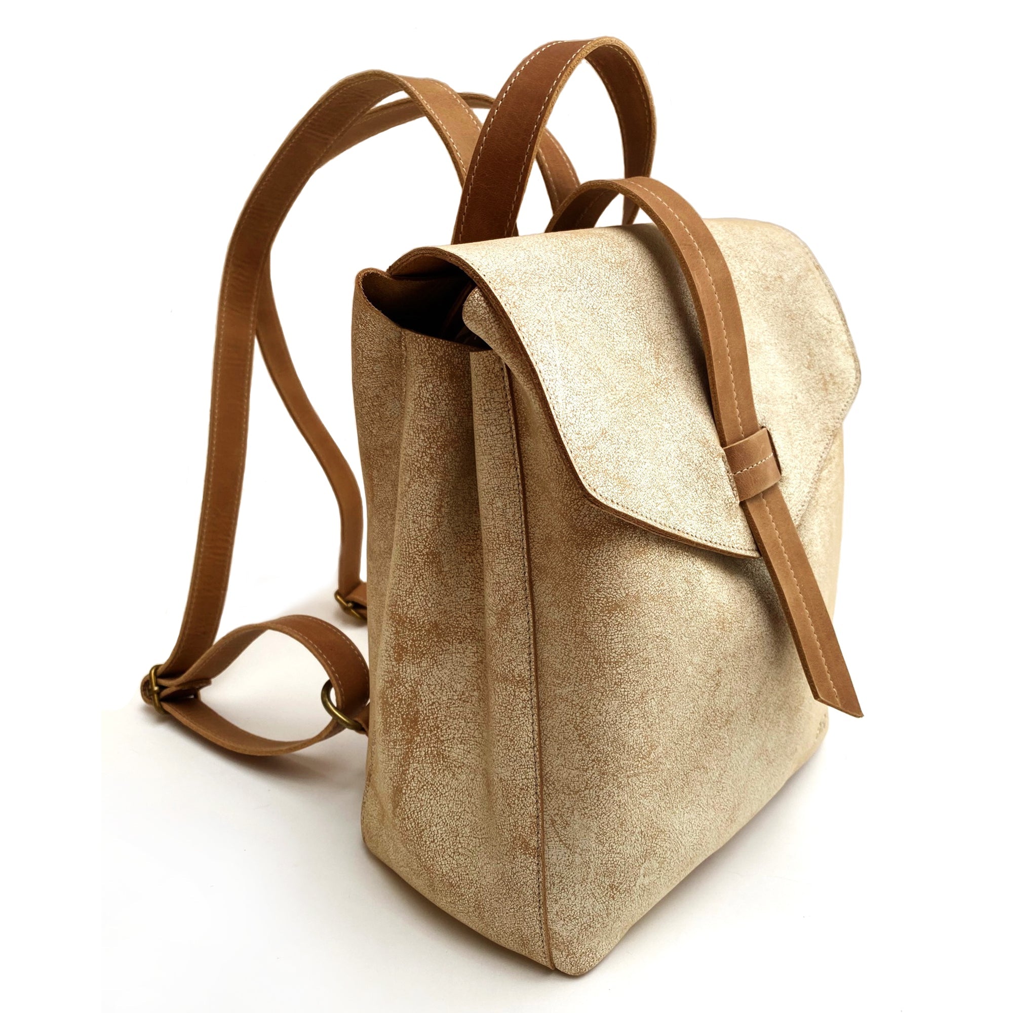 Mochila de cuero modelo ELENA Off White