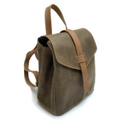 Mochila de cuero modelo ELENA Oliva