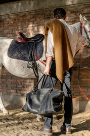 Bolso ULMMO Cuero Negro con forro cóndor azul