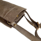 Portacelular - Cell Bag de cuero modelo ANAIS estampa saffiano bronce