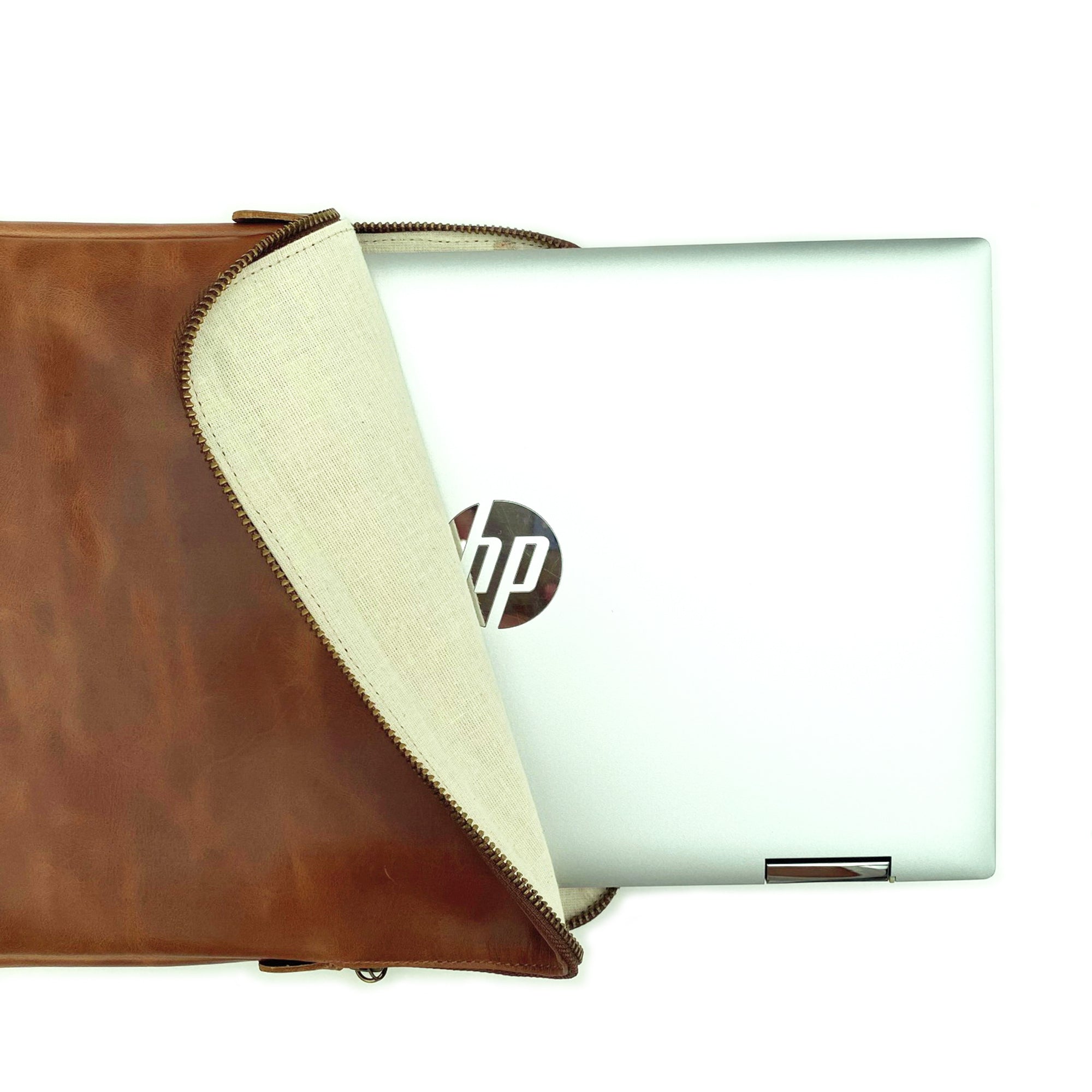 Funda Notebook de cuero modelo JAVIERA Cognac