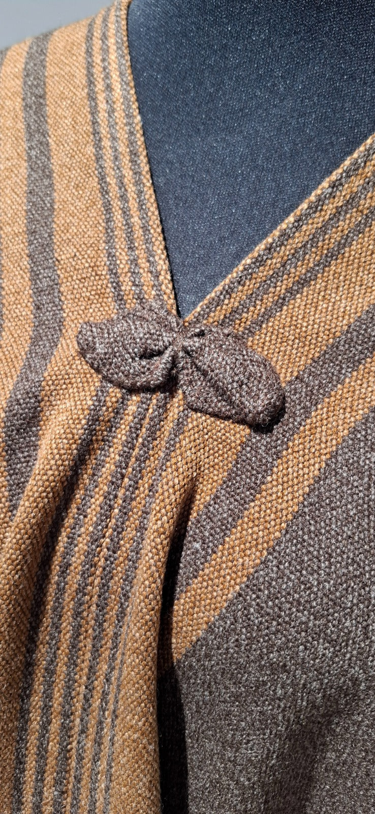 Poncho Cordoncillo -  Lana y Alpaca  - Café Moro con Camel