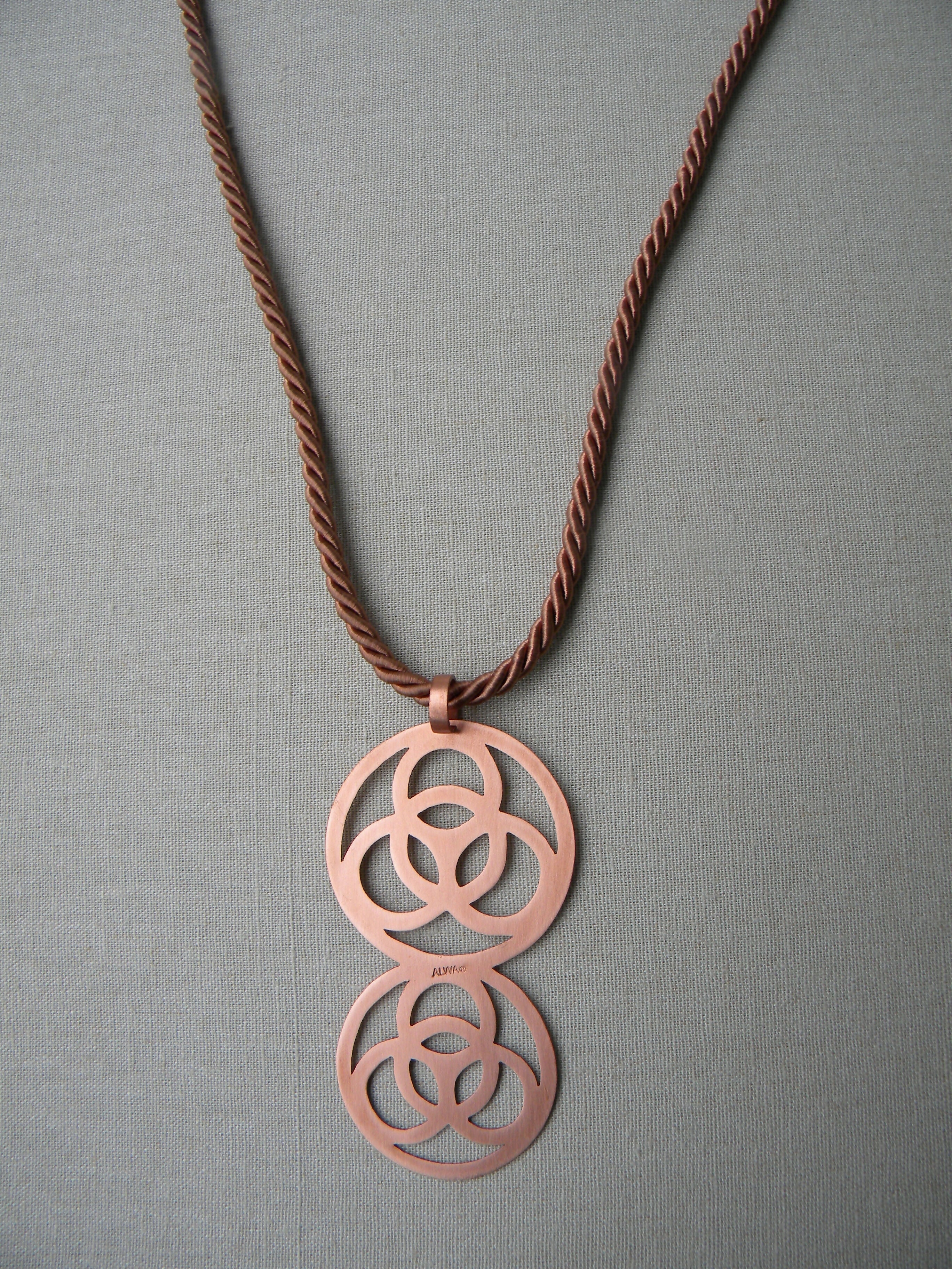 COLLAR COBRE SEDA LARGO MULTICIRCULO GRANDE