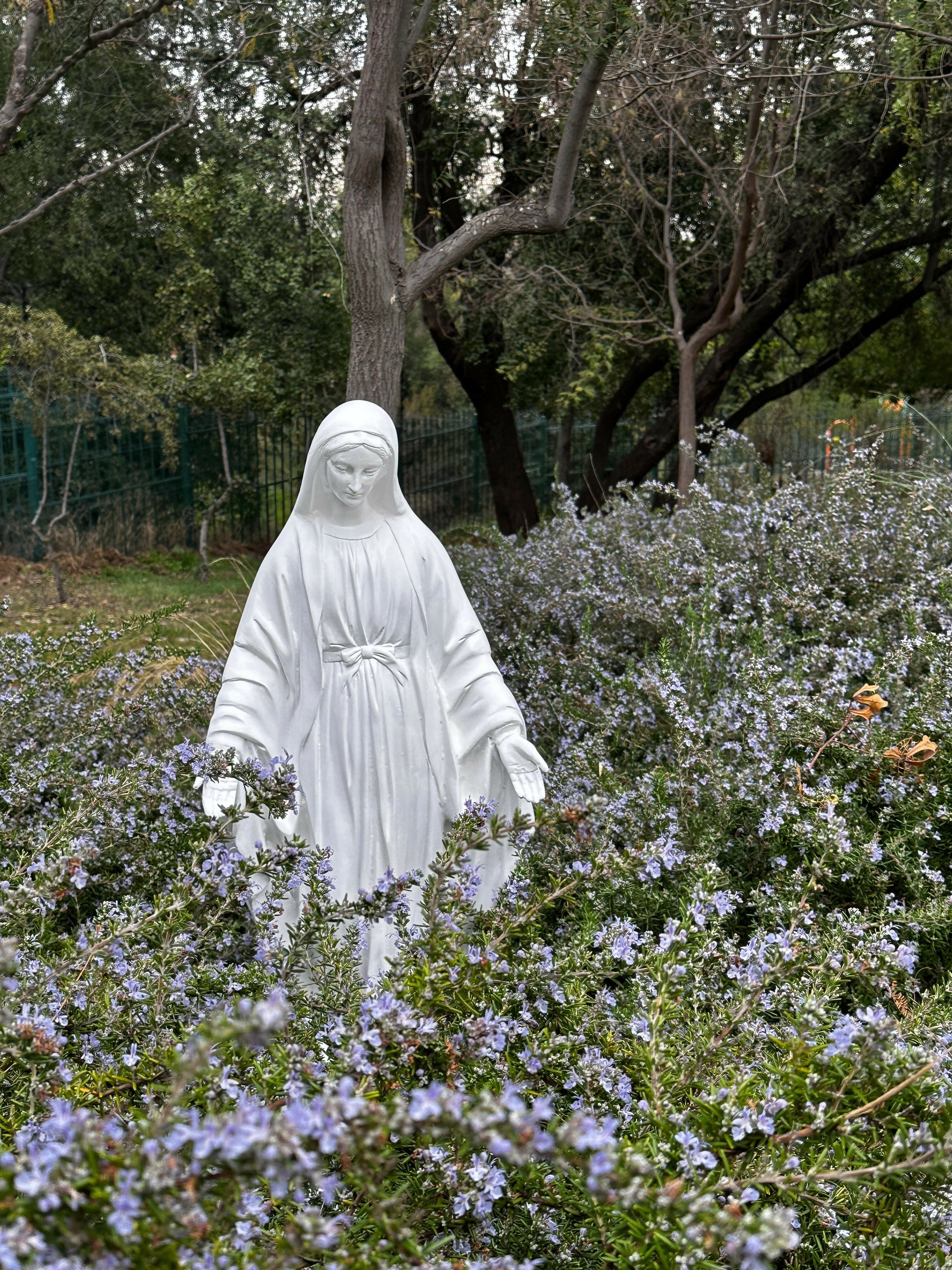 A PEDIDO Virgen de los Rayos 90 cm Fibra de Vidrio