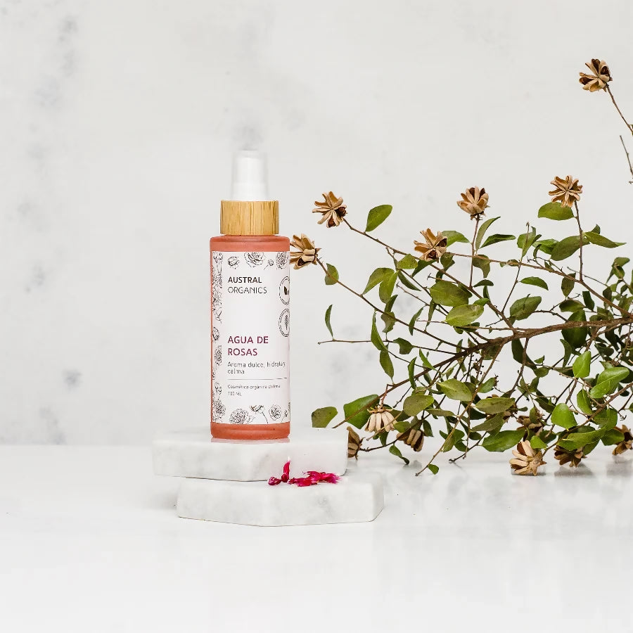 Agua de Rosas