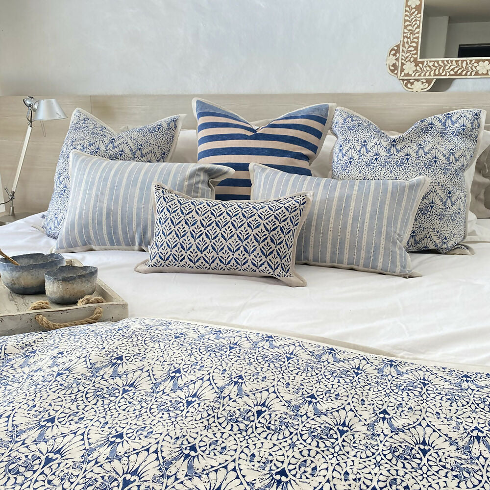 Cojín Lineas Celeste - 60 x 40