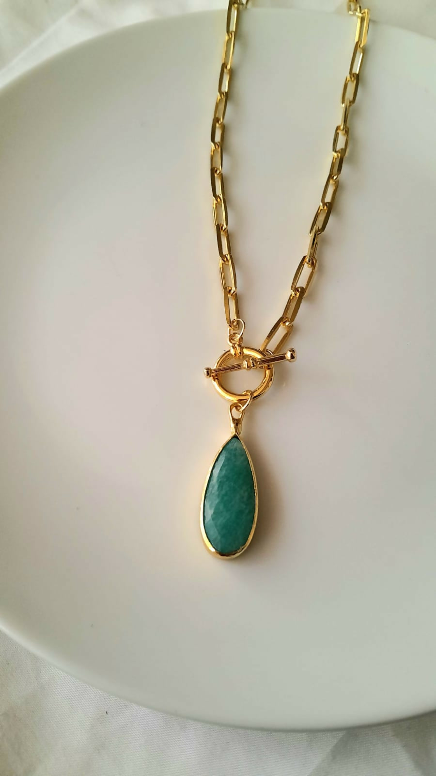 Collar eslabones con piedra baño oro