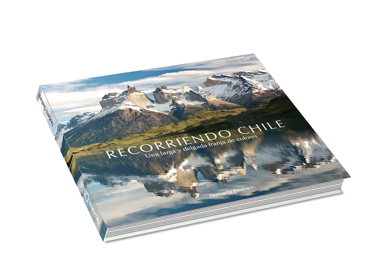 LIBRO RECORRIENDO CHILE - Una larga y delgada franja de colores