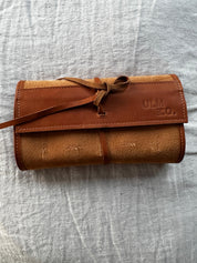 Juego de Cartas y Dominó Aysén - Cuero Carpincho Tostado