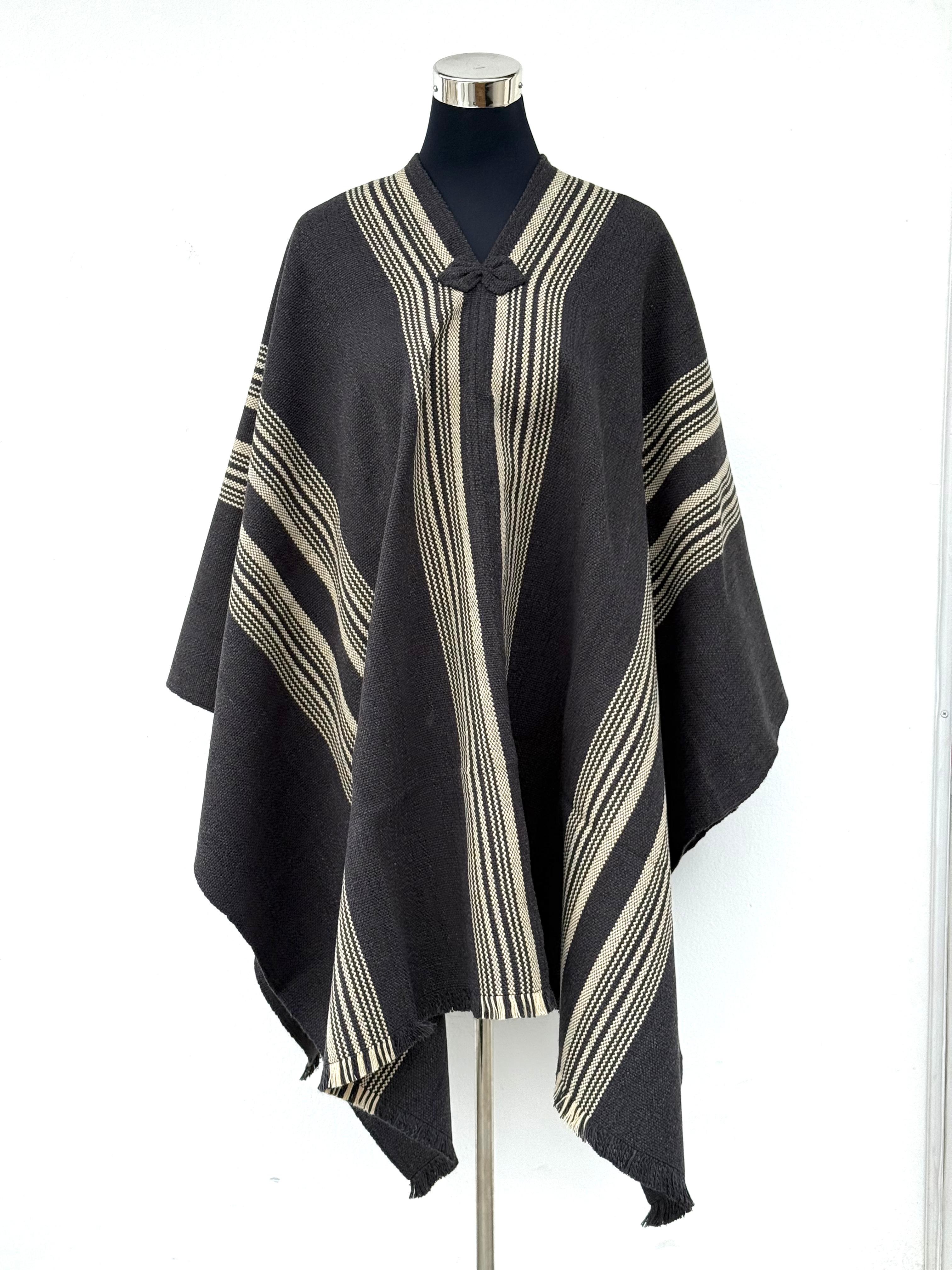 Poncho Tradicional Lana - Marengo con Líneas Crudo