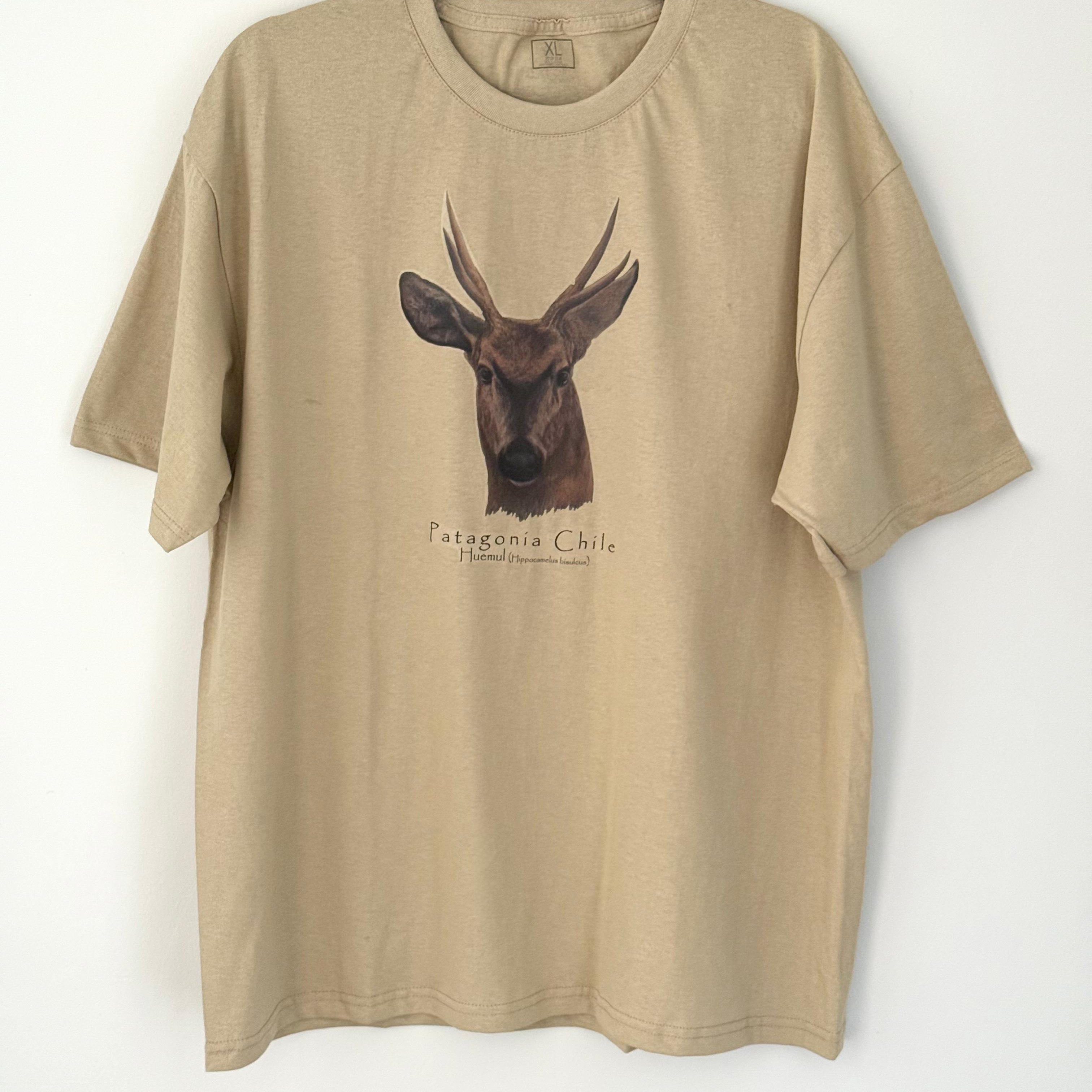 Polera Manga Corta Adultos Huemul (BEIGE) - Creado en Chile