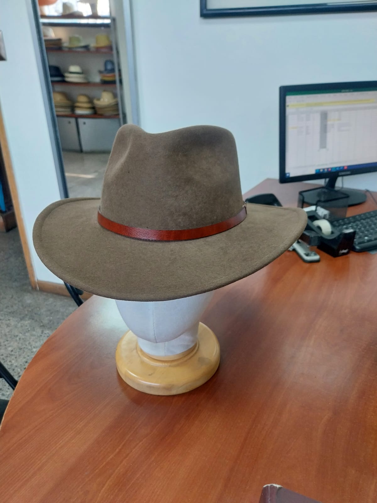 Sombrero paño lana - Color Visón