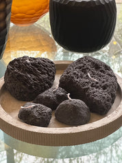 Set de 5 Velas con Base de Concreto – Piedras Volcánicas