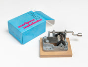 mecanismo y caja de cartón 33