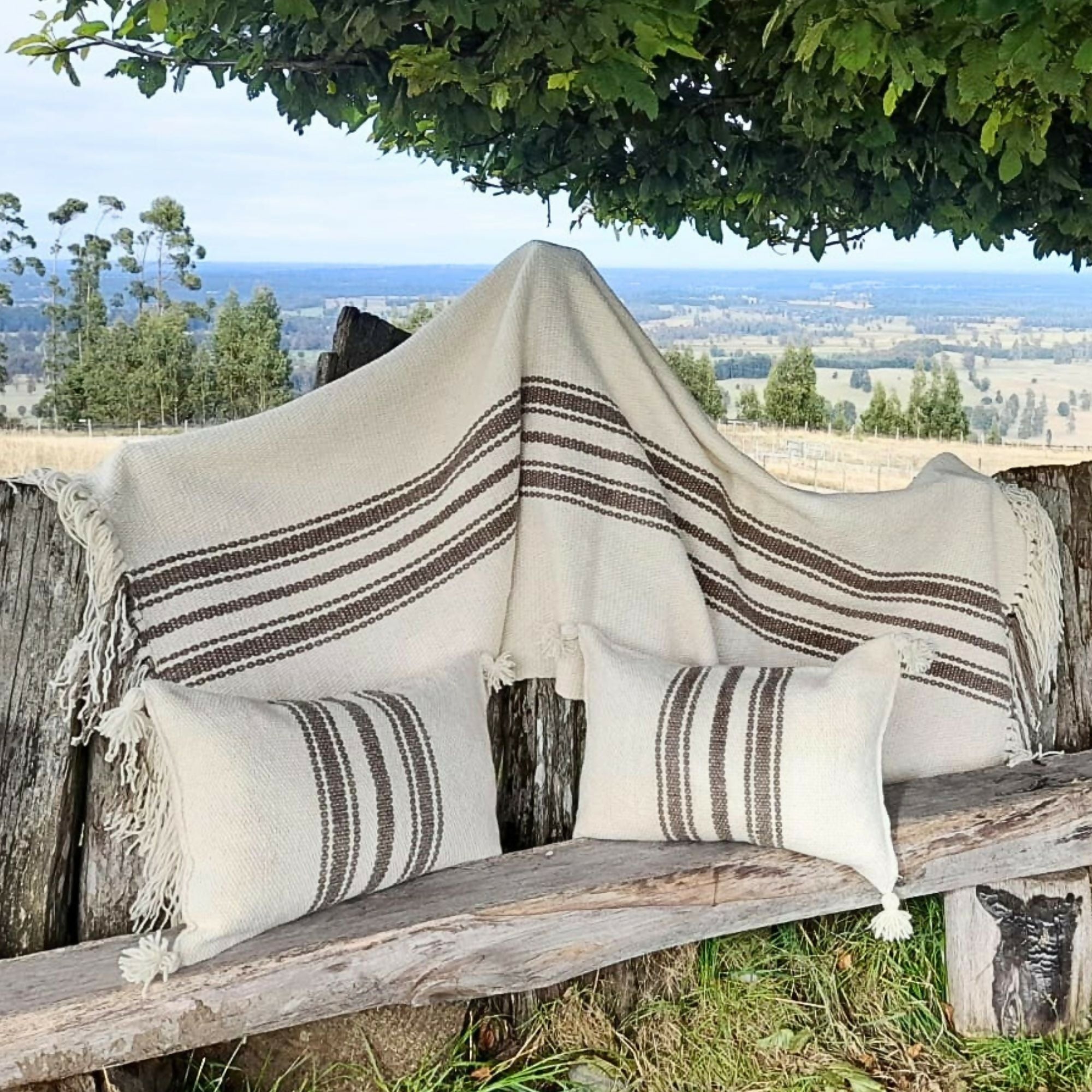 conjunto de cama king blanco gris a telar mapuche