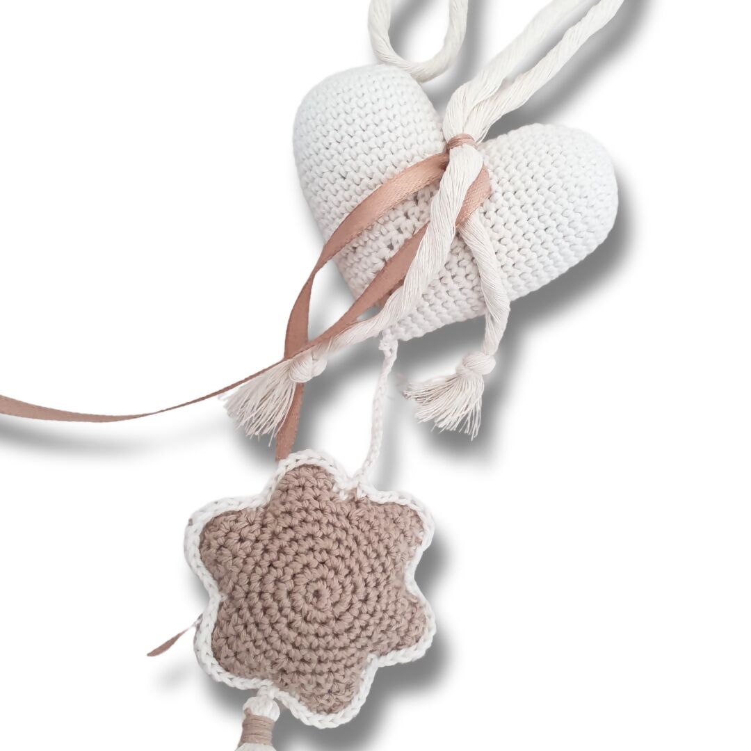Cunero Corazón y Flor de Crochet
