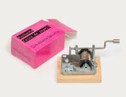 Cajita musical Muchacha (ojos de papel)