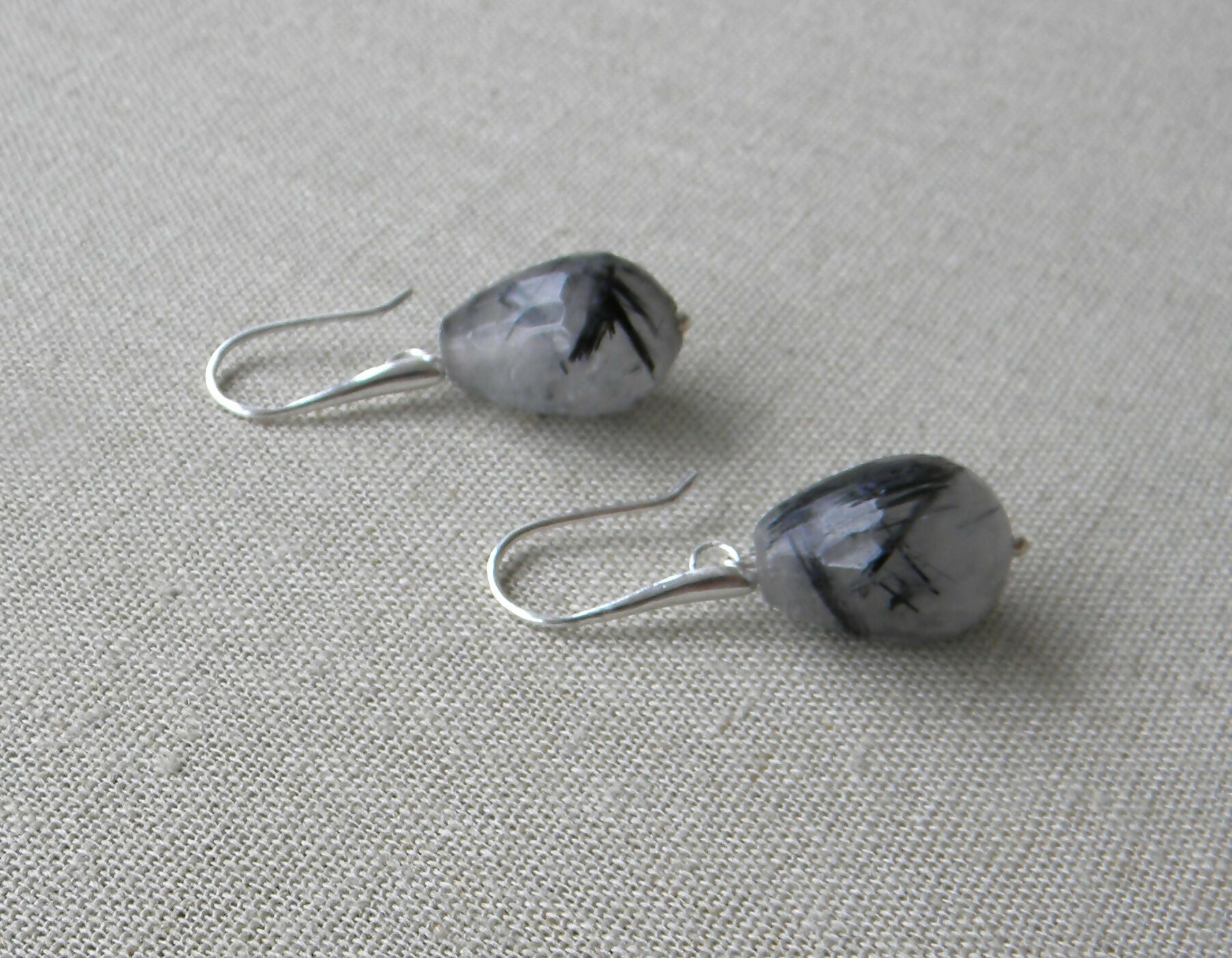 Aros plata gancho gota cuarzo turmalina