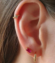 Aro baguette rojo baño oro