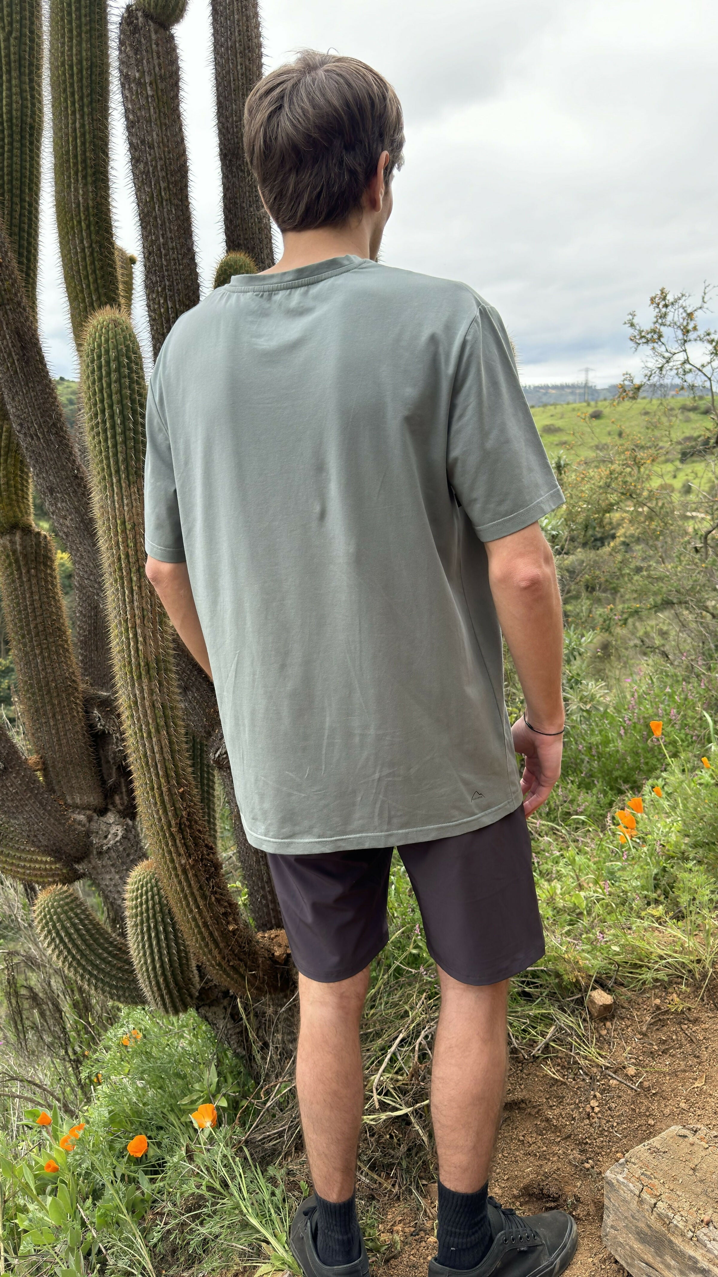 polera mc plain pocket verde